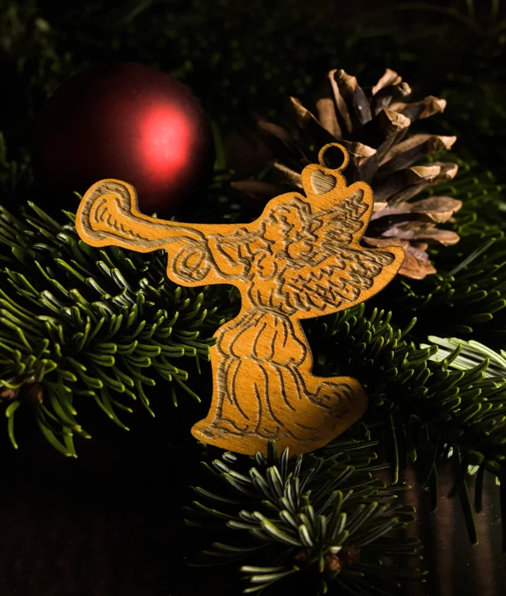 Weihnachtsengel mit Trompete